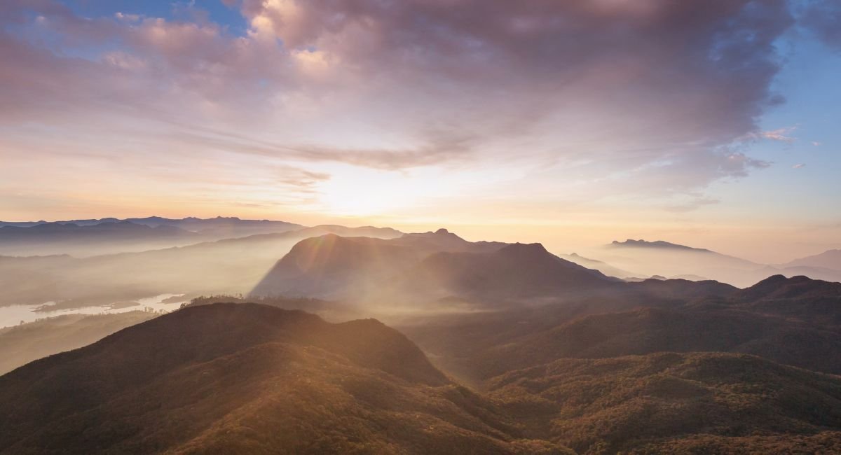 Adam’s Peak (Sri Pada): A Sacred Pilgrimage and Natural Marvel