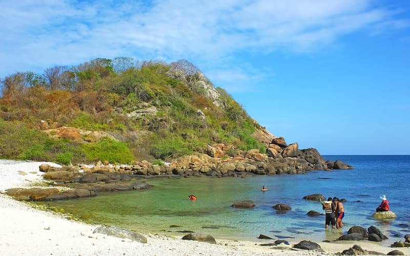 Pigeon-Island_Sri-Lanka